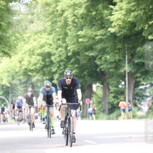 15.06.2025 - 7 Türme Triathlon Yannick Fuchs http://msf.ph/oto/8016896 15.06.2025 13:30:15 Radfahren 663, 872, 1064 meine-sportfotos.de