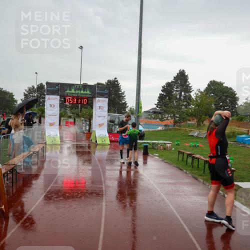 15.06.2025 - 7 Türme Triathlon Michael Strokosch http://msf.ph/oto/8016897 15.06.2025 15:31:10 Ziel  meine-sportfotos.de