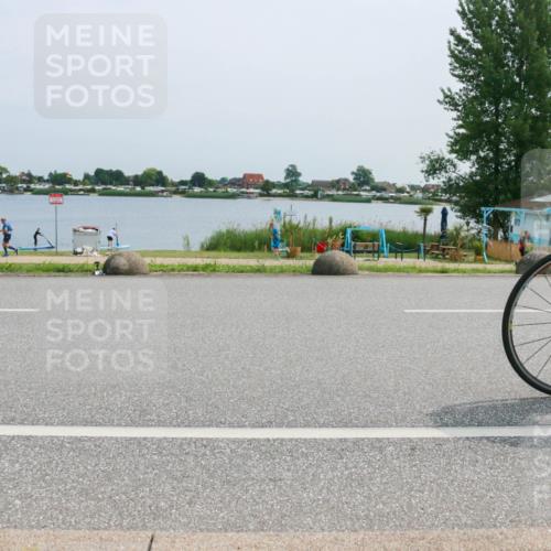 21.06.2025 - 27. Vierlanden-Triathlon H.Heesch http://msf.ph/oto/8016926 15.06.2025 11:57:40 Radfahren 655, 792, 798, 804, 858, 954, 958 meine-sportfotos.de