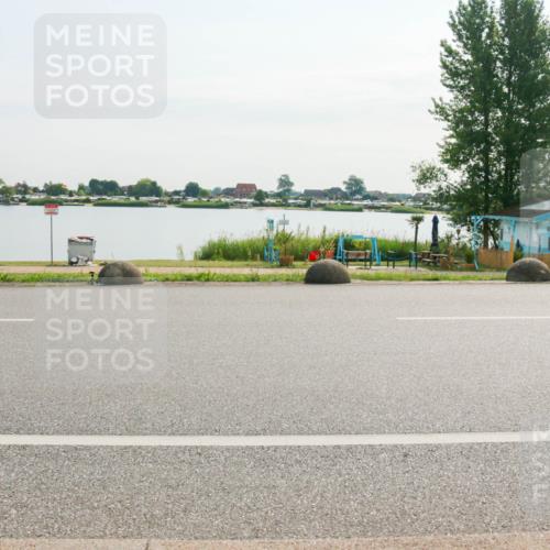 15.06.2025 - 27. Vierlanden-Triathlon H.Heesch http://msf.ph/oto/8016954 15.06.2025 09:17:26 Radfahren 129, 176 meine-sportfotos.de