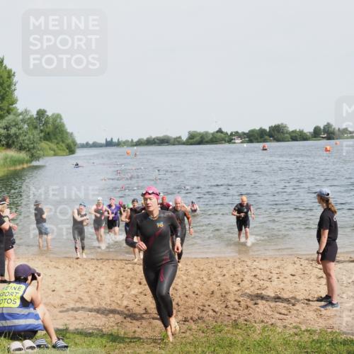 21.06.2025 - 27. Vierlanden-Triathlon MichiJ http://msf.ph/oto/8016957 15.06.2026 10:17:29 Schwimmen 485, 488, 492, 519, 529, 532, 557, 562, 572, 582, 584, 588, 594, 626 meine-sportfotos.de