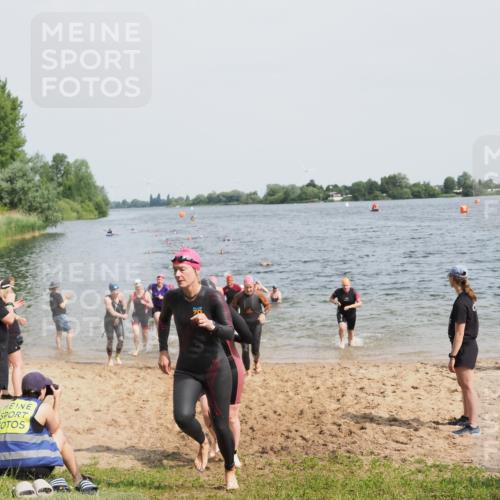 21.06.2025 - 27. Vierlanden-Triathlon MichiJ http://msf.ph/oto/8016968 15.06.2026 10:17:29 Schwimmen 485, 488, 492, 519, 529, 532, 557, 562, 572, 582, 584, 588, 594, 626 meine-sportfotos.de