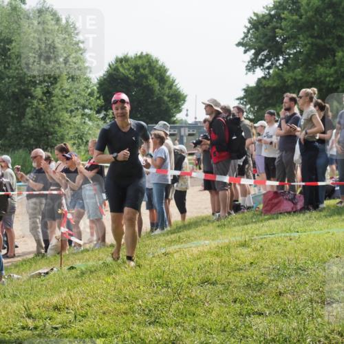 15.06.2025 - 27. Vierlanden-Triathlon KatJ http://msf.ph/oto/8016976 15.06.2025 10:16:28 Schwimmen 477, 487, 489, 491, 494, 499, 523, 526, 574, 611, 614, 634 meine-sportfotos.de