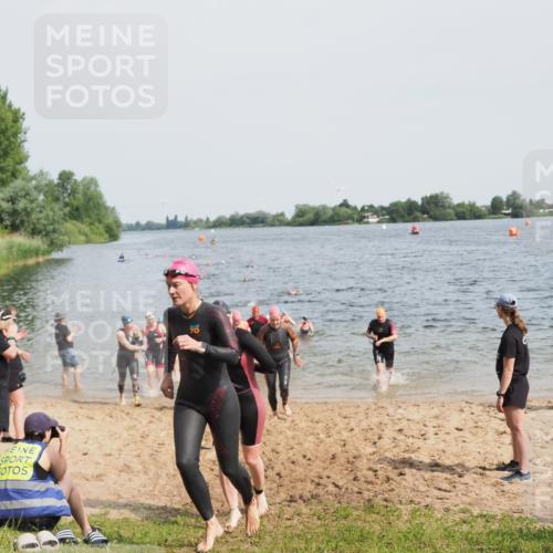 21.06.2025 - 27. Vierlanden-Triathlon MichiJ http://msf.ph/oto/8016982 15.06.2026 10:17:30 Schwimmen 485, 488, 492, 519, 529, 532, 552, 557, 562, 572, 582, 588, 594, 626 meine-sportfotos.de