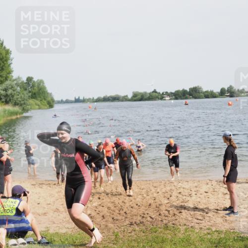 21.06.2025 - 27. Vierlanden-Triathlon MichiJ http://msf.ph/oto/8017072 15.06.2026 10:17:30 Schwimmen 485, 488, 492, 519, 529, 532, 552, 557, 562, 572, 582, 588, 594, 626 meine-sportfotos.de