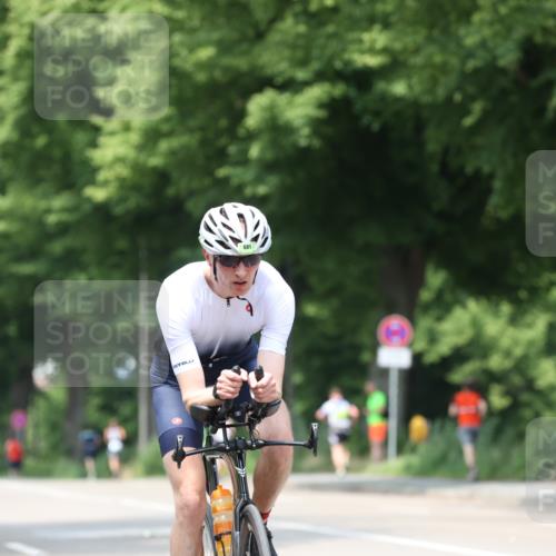 15.06.2025 - 7 Türme Triathlon Yannick Fuchs http://msf.ph/oto/8017098 15.06.2025 13:30:25 Radfahren 305, 332, 462, 681, 1019, 1028, 1070 meine-sportfotos.de