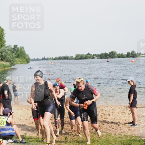 21.06.2025 - 27. Vierlanden-Triathlon MichiJ http://msf.ph/oto/8017161 15.06.2026 10:17:35 Schwimmen 485, 488, 492, 493, 519, 532, 537, 552, 557, 562, 572, 582, 588, 594, 626 meine-sportfotos.de