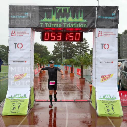 15.06.2025 - 7 Türme Triathlon Michael Strokosch http://msf.ph/oto/8017209 15.06.2025 15:31:50 Ziel 240, 404 meine-sportfotos.de