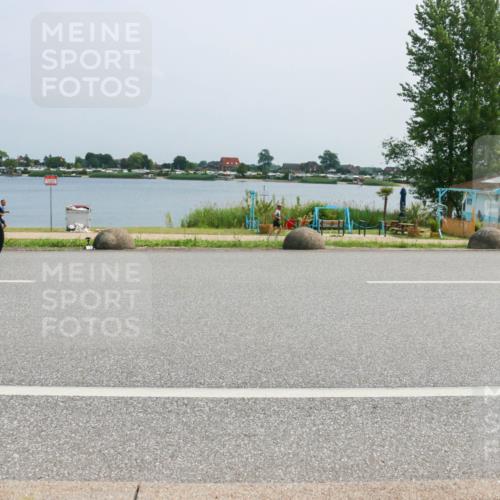 21.06.2025 - 27. Vierlanden-Triathlon H.Heesch http://msf.ph/oto/8017254 15.06.2025 11:58:31 Radfahren 784, 951 meine-sportfotos.de