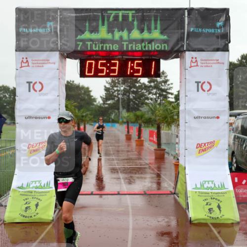 15.06.2025 - 7 Türme Triathlon Michael Strokosch http://msf.ph/oto/8017257 15.06.2025 15:31:51 Ziel 240, 404 meine-sportfotos.de
