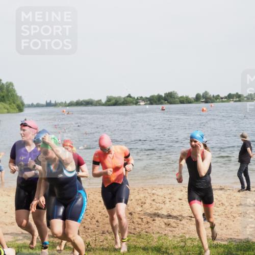21.06.2025 - 27. Vierlanden-Triathlon MichiJ http://msf.ph/oto/8017259 15.06.2026 10:17:36 Schwimmen 485, 488, 492, 493, 519, 532, 537, 552, 557, 562, 572, 582, 588, 594, 626 meine-sportfotos.de
