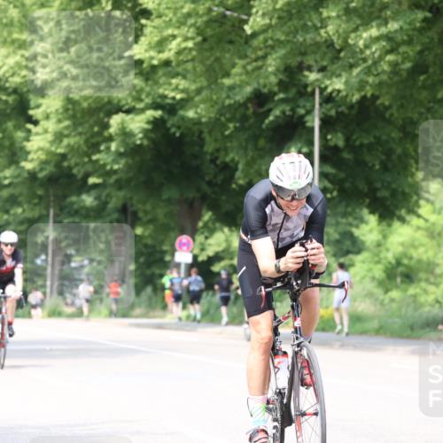 15.06.2025 - 7 Türme Triathlon Yannick Fuchs http://msf.ph/oto/8017286 15.06.2025 13:30:31 Radfahren 305, 332, 545, 786, 1028 meine-sportfotos.de