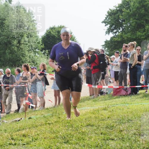 15.06.2025 - 27. Vierlanden-Triathlon KatJ http://msf.ph/oto/8017308 15.06.2025 10:16:37 Schwimmen 487, 491, 499, 526, 549, 574, 614, 634 meine-sportfotos.de