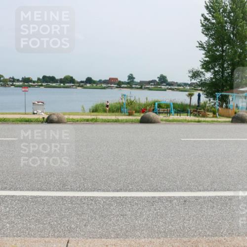 21.06.2025 - 27. Vierlanden-Triathlon H.Heesch http://msf.ph/oto/8017419 15.06.2025 11:58:53 Radfahren 852, 856, 861 meine-sportfotos.de