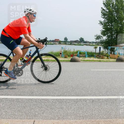 21.06.2025 - 27. Vierlanden-Triathlon H.Heesch http://msf.ph/oto/8017445 15.06.2025 11:58:58 Radfahren 852, 856 meine-sportfotos.de