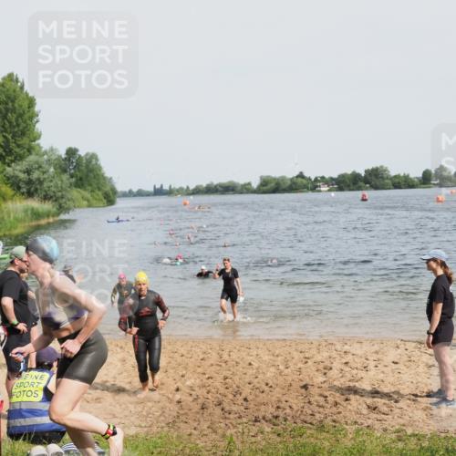 21.06.2025 - 27. Vierlanden-Triathlon MichiJ http://msf.ph/oto/8017469 15.06.2026 10:17:41 Schwimmen 485, 488, 492, 493, 519, 522, 532, 537, 552, 557, 562, 563, 572, 588, 626 meine-sportfotos.de