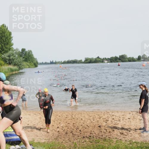 21.06.2025 - 27. Vierlanden-Triathlon MichiJ http://msf.ph/oto/8017480 15.06.2026 10:17:41 Schwimmen 485, 488, 492, 493, 519, 522, 532, 537, 552, 557, 562, 563, 572, 588, 626 meine-sportfotos.de