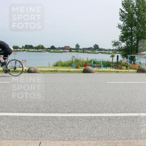 21.06.2025 - 27. Vierlanden-Triathlon H.Heesch http://msf.ph/oto/8017524 15.06.2025 11:59:15 Radfahren 720 meine-sportfotos.de
