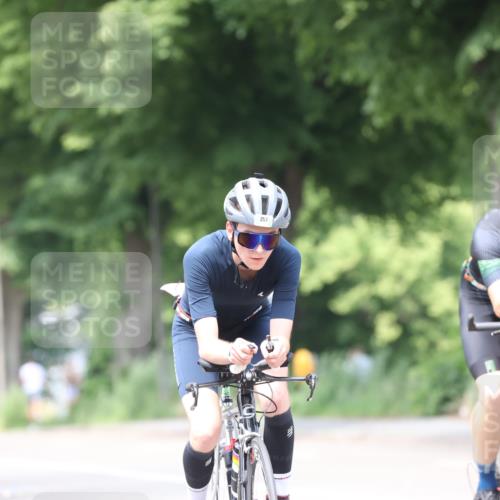 15.06.2025 - 7 Türme Triathlon Yannick Fuchs http://msf.ph/oto/8017603 15.06.2025 13:31:01 Radfahren 257, 621, 636 meine-sportfotos.de