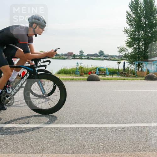 15.06.2025 - 27. Vierlanden-Triathlon H.Heesch http://msf.ph/oto/8017604 15.06.2025 09:20:00 Radfahren 47, 67, 187 meine-sportfotos.de