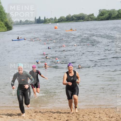 21.06.2025 - 27. Vierlanden-Triathlon MichiJ http://msf.ph/oto/8017705 15.06.2026 10:18:02 Schwimmen 515, 550, 571, 629 meine-sportfotos.de