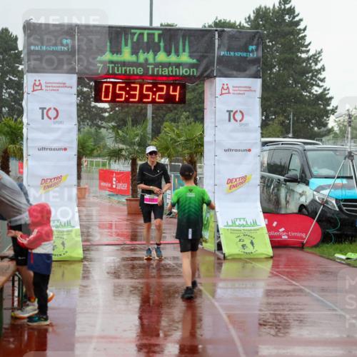 15.06.2025 - 7 Türme Triathlon Michael Strokosch http://msf.ph/oto/8017716 15.06.2025 15:35:24 Ziel 281 meine-sportfotos.de