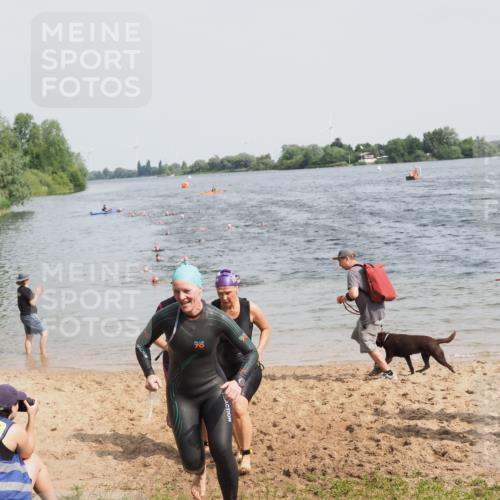 21.06.2025 - 27. Vierlanden-Triathlon MichiJ http://msf.ph/oto/8017758 15.06.2026 10:18:05 Schwimmen 515, 550, 629 meine-sportfotos.de