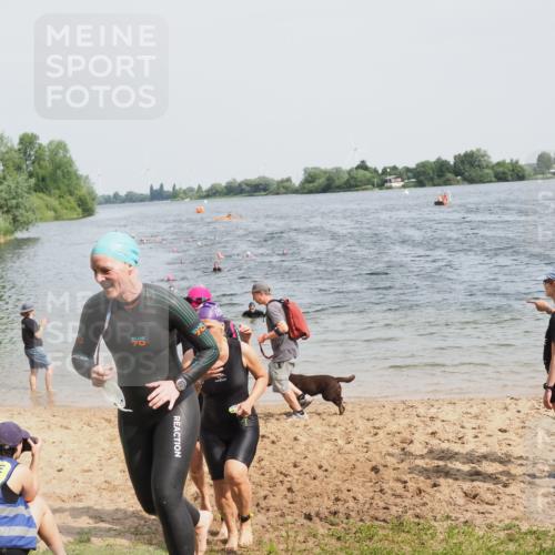 21.06.2025 - 27. Vierlanden-Triathlon MichiJ http://msf.ph/oto/8017781 15.06.2026 10:18:06 Schwimmen 515, 550, 629 meine-sportfotos.de