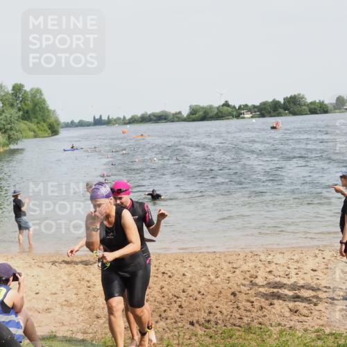 21.06.2025 - 27. Vierlanden-Triathlon MichiJ http://msf.ph/oto/8017797 15.06.2026 10:18:07 Schwimmen 515, 550, 629 meine-sportfotos.de