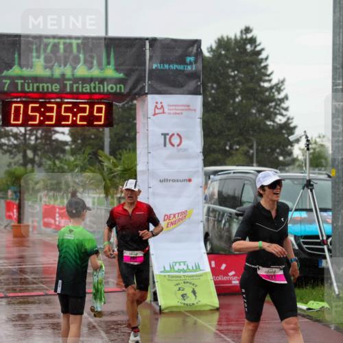 15.06.2025 - 7 Türme Triathlon Michael Strokosch http://msf.ph/oto/8017852 15.06.2025 15:35:28 Ziel 281 meine-sportfotos.de