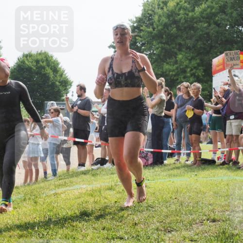 15.06.2025 - 27. Vierlanden-Triathlon KatJ http://msf.ph/oto/8017859 15.06.2025 10:17:13 Schwimmen 471, 479, 510, 556, 567, 575, 602, 610 meine-sportfotos.de