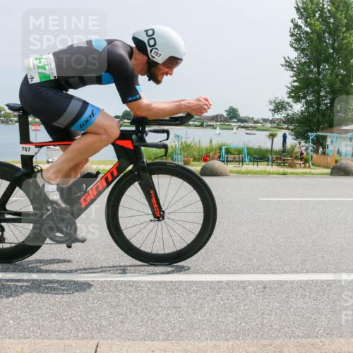 21.06.2025 - 27. Vierlanden-Triathlon H.Heesch http://msf.ph/oto/8017871 15.06.2025 11:59:46 Radfahren 757, 811, 919, 921 meine-sportfotos.de