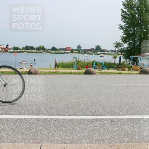 21.06.2025 - 27. Vierlanden-Triathlon H.Heesch http://msf.ph/oto/8017927 15.06.2025 11:59:51 Radfahren 919 meine-sportfotos.de