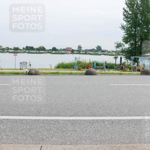 15.06.2025 - 27. Vierlanden-Triathlon H.Heesch http://msf.ph/oto/8017930 15.06.2025 11:14:15 Radfahren 248, 503, 763, 781 meine-sportfotos.de
