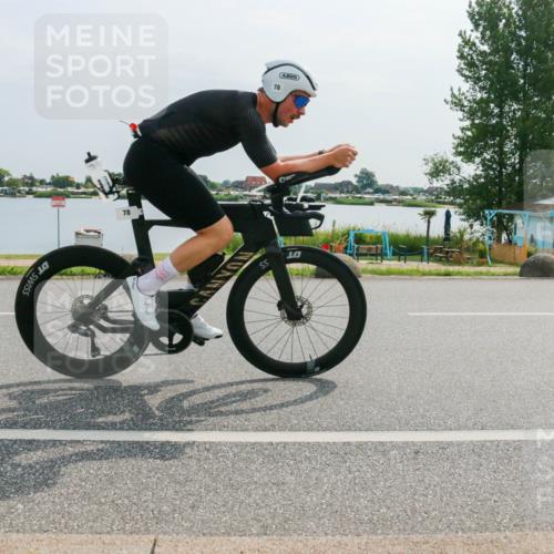 15.06.2025 - 27. Vierlanden-Triathlon H.Heesch http://msf.ph/oto/8017955 15.06.2025 10:13:04 Radfahren 78 meine-sportfotos.de