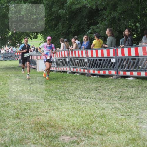 21.06.2025 - 27. Vierlanden-Triathlon KatJ http://msf.ph/oto/8017976 15.06.2025 13:17:54 Ziel 132, 196, 816 meine-sportfotos.de