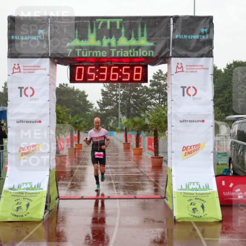 15.06.2025 - 7 Türme Triathlon Michael Strokosch http://msf.ph/oto/8018016 15.06.2025 15:36:58 Ziel 339 meine-sportfotos.de