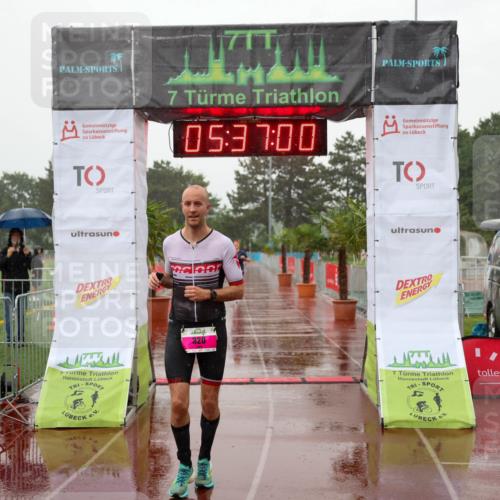 15.06.2025 - 7 Türme Triathlon Michael Strokosch http://msf.ph/oto/8018075 15.06.2025 15:37:00 Ziel 298, 339 meine-sportfotos.de