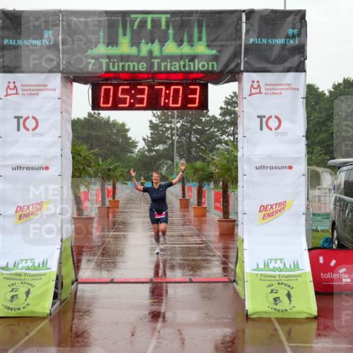 15.06.2025 - 7 Türme Triathlon Michael Strokosch http://msf.ph/oto/8018112 15.06.2025 15:37:03 Ziel 298, 339 meine-sportfotos.de