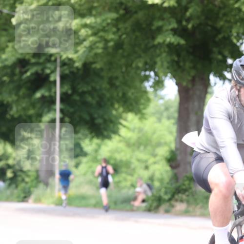 15.06.2025 - 7 Türme Triathlon Yannick Fuchs http://msf.ph/oto/8018132 15.06.2025 13:31:18 Radfahren 741, 938 meine-sportfotos.de