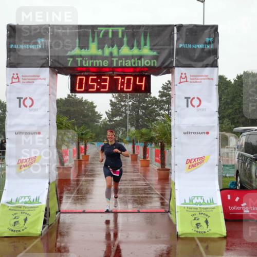 15.06.2025 - 7 Türme Triathlon Michael Strokosch http://msf.ph/oto/8018140 15.06.2025 15:37:04 Ziel 298, 339 meine-sportfotos.de