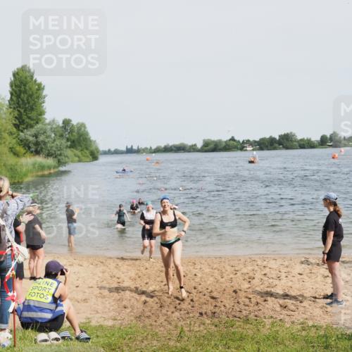 21.06.2025 - 27. Vierlanden-Triathlon MichiJ http://msf.ph/oto/8018142 15.06.2026 10:18:24 Schwimmen 495, 533, 535, 568, 586, 621 meine-sportfotos.de