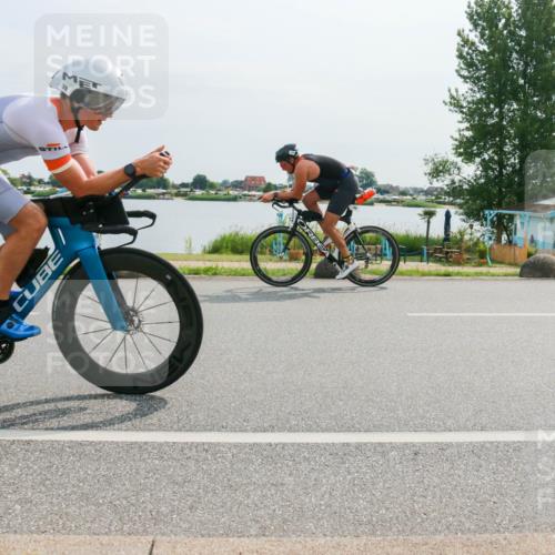 15.06.2025 - 27. Vierlanden-Triathlon H.Heesch http://msf.ph/oto/8018161 15.06.2025 10:16:42 Radfahren 39, 54, 188, 196 meine-sportfotos.de