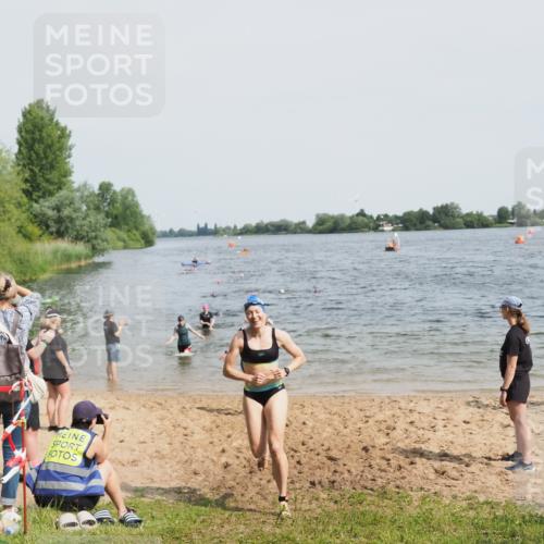 21.06.2025 - 27. Vierlanden-Triathlon MichiJ http://msf.ph/oto/8018191 15.06.2026 10:18:24 Schwimmen 495, 533, 535, 568, 586, 621 meine-sportfotos.de