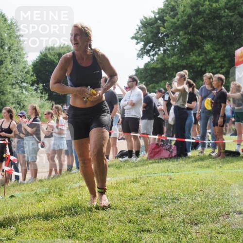 15.06.2025 - 27. Vierlanden-Triathlon KatJ http://msf.ph/oto/8018205 15.06.2025 10:17:25 Schwimmen 529, 575, 581, 582, 584, 594 meine-sportfotos.de