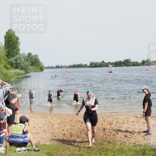 21.06.2025 - 27. Vierlanden-Triathlon MichiJ http://msf.ph/oto/8018264 15.06.2026 10:18:26 Schwimmen 495, 533, 535, 586, 621, 628 meine-sportfotos.de