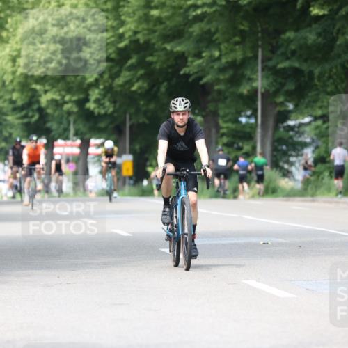 15.06.2025 - 7 Türme Triathlon Yannick Fuchs http://msf.ph/oto/8018276 15.06.2025 13:31:24 Radfahren 384, 741, 859 meine-sportfotos.de