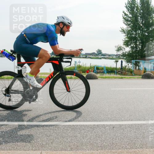 15.06.2025 - 27. Vierlanden-Triathlon H.Heesch http://msf.ph/oto/8018291 15.06.2025 09:28:30 Radfahren 113, 154 meine-sportfotos.de