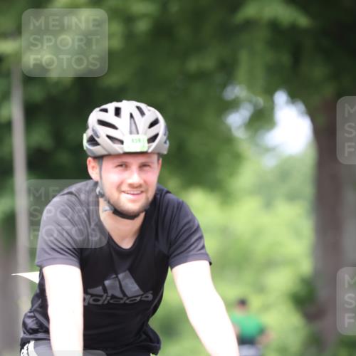 15.06.2025 - 7 Türme Triathlon Yannick Fuchs http://msf.ph/oto/8018358 15.06.2025 13:31:26 Radfahren 384, 859, 1106 meine-sportfotos.de
