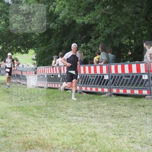 21.06.2025 - 27. Vierlanden-Triathlon KatJ http://msf.ph/oto/8018433 15.06.2025 13:18:26 Ziel 172, 781 meine-sportfotos.de